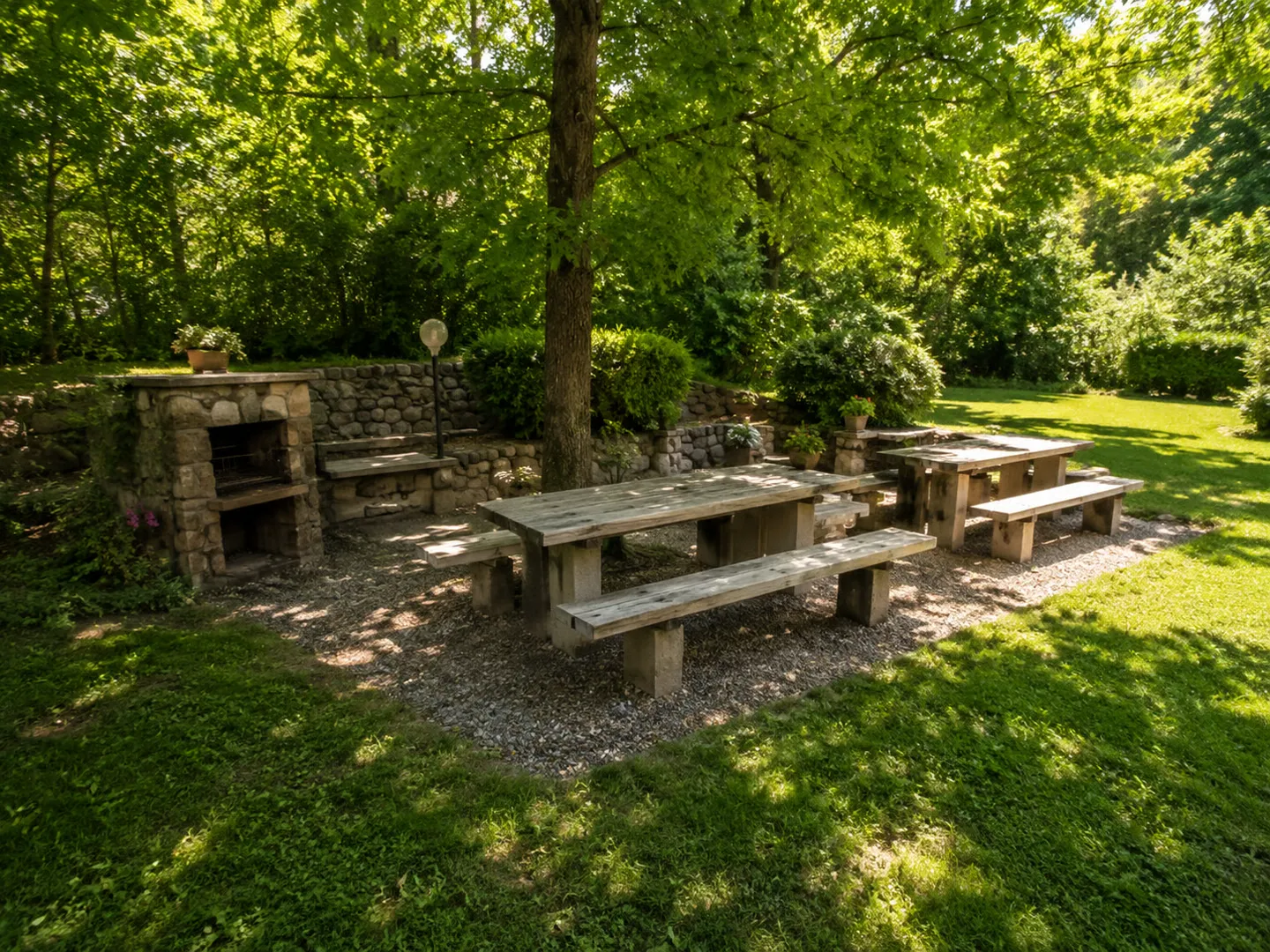 Astano (Lugano) – Prestigious residence immersed in nature, between elegance and spirituality - Photo 20 of 29