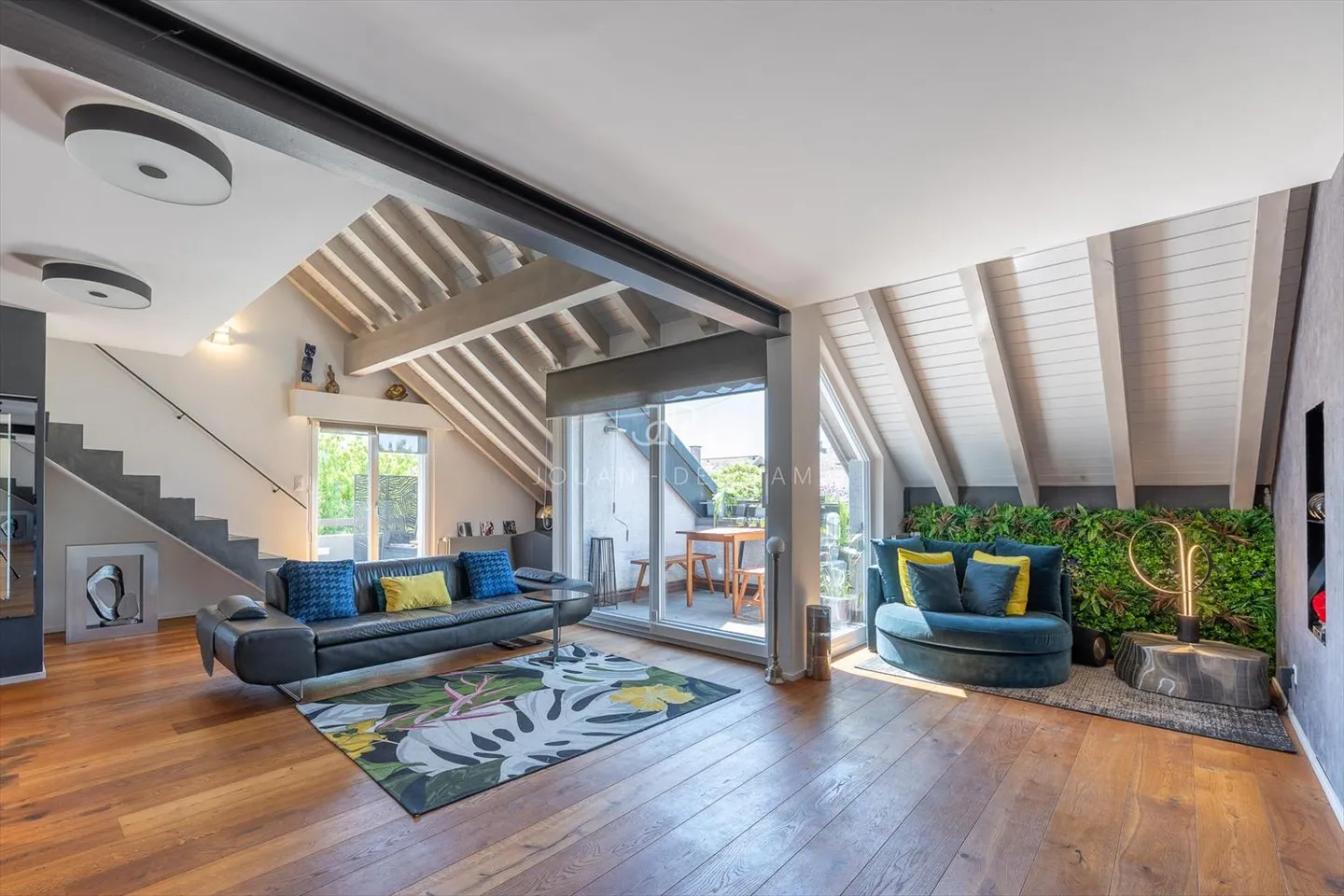 Superb opportunity: Exceptional Large Duplex near Nyon city center - Photo 5 of 13