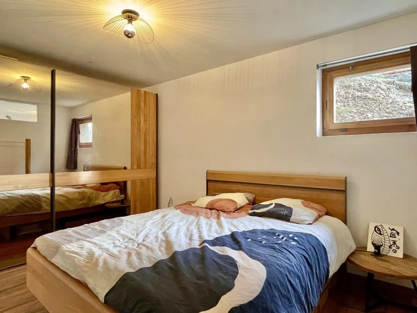 Beautiful chalet with two apartments - Photo 9 of 12
