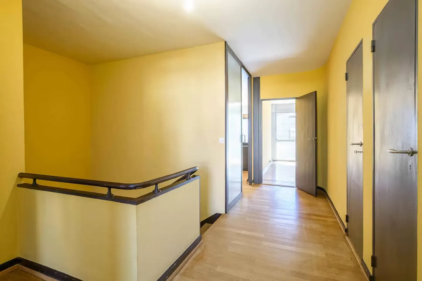 Bright and spacious duplex in the calm of the city - Photo 7 of 13