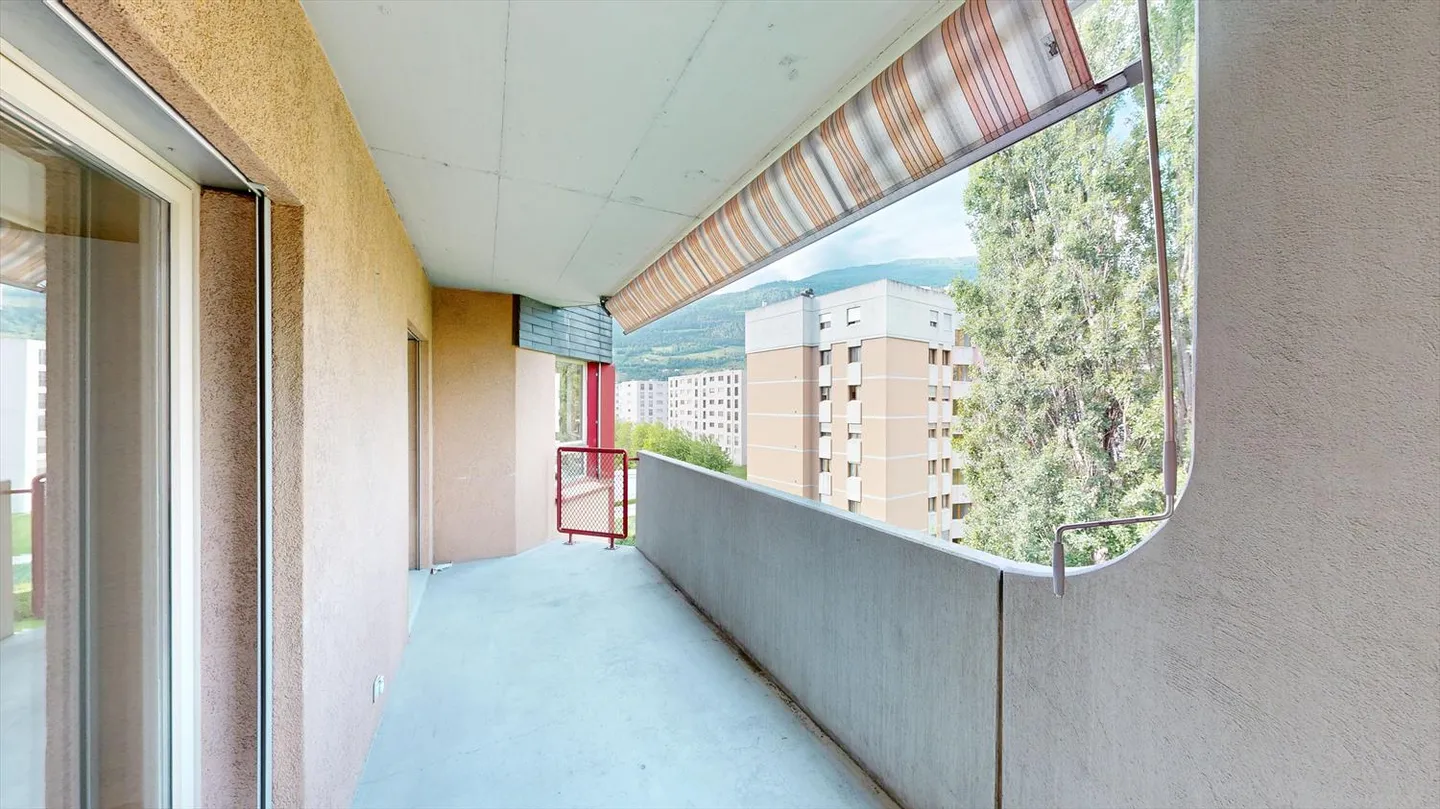Quartier verdoyant - Photo 11 sur 13