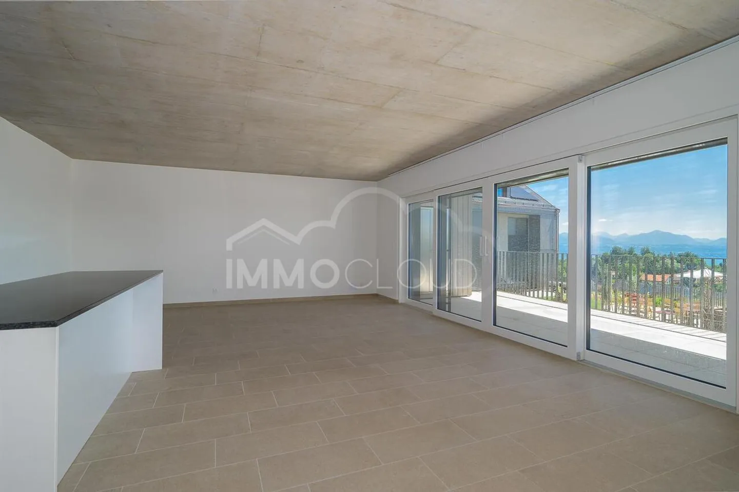 South facing with a view of Lake Geneva - Photo 5 of 16