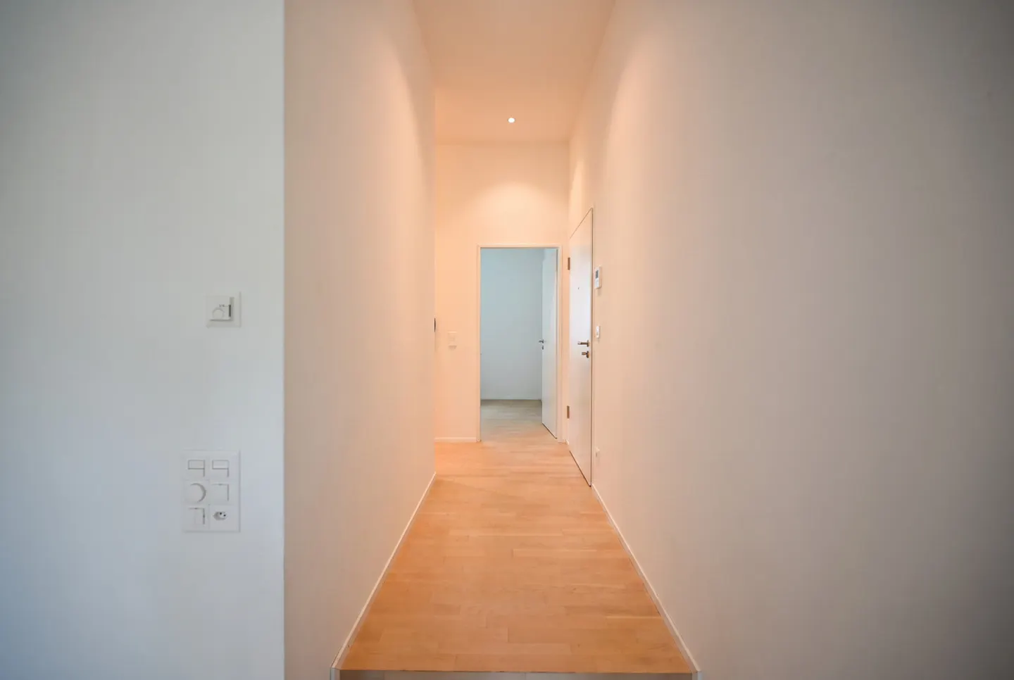 URBAIN. EXTRAORDINAIRE. MODERNE. - Photo 7 sur 12