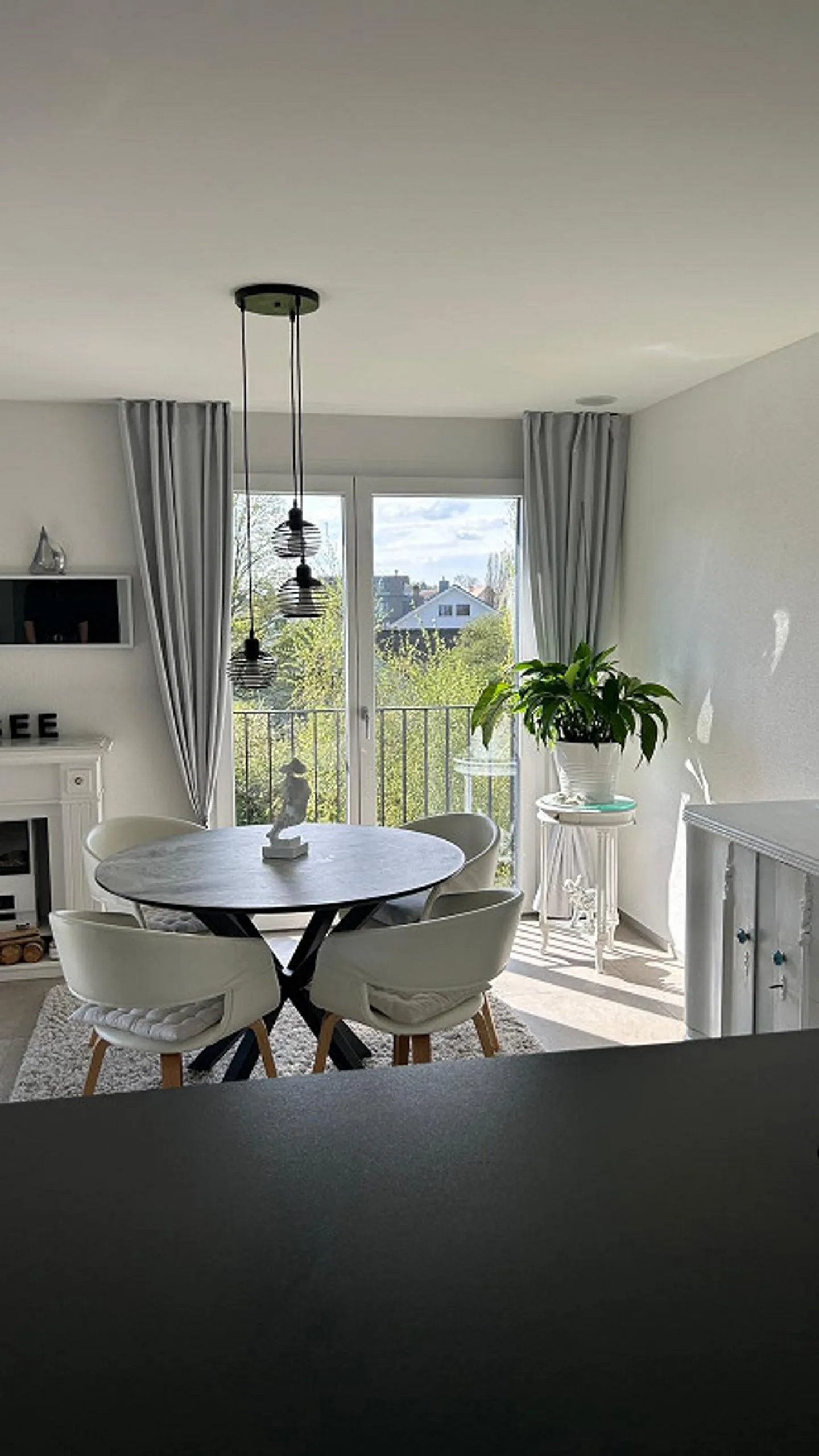 3,5 pièces dans un emplacement privilégié – calme, lumineux et avec vue sur la verdure - Photo 2 sur 11