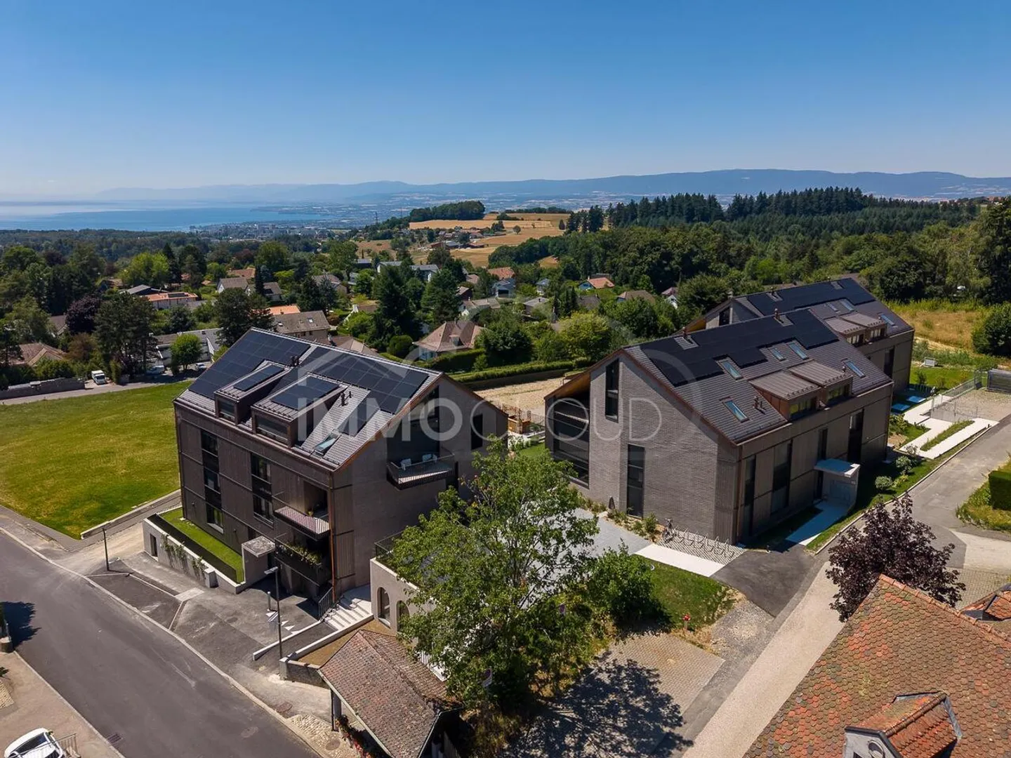 South facing with a view of Lake Geneva - Photo 12 of 16