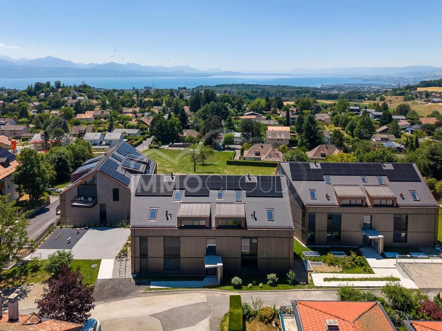 South facing with a view of Lake Geneva - Photo 13 of 16
