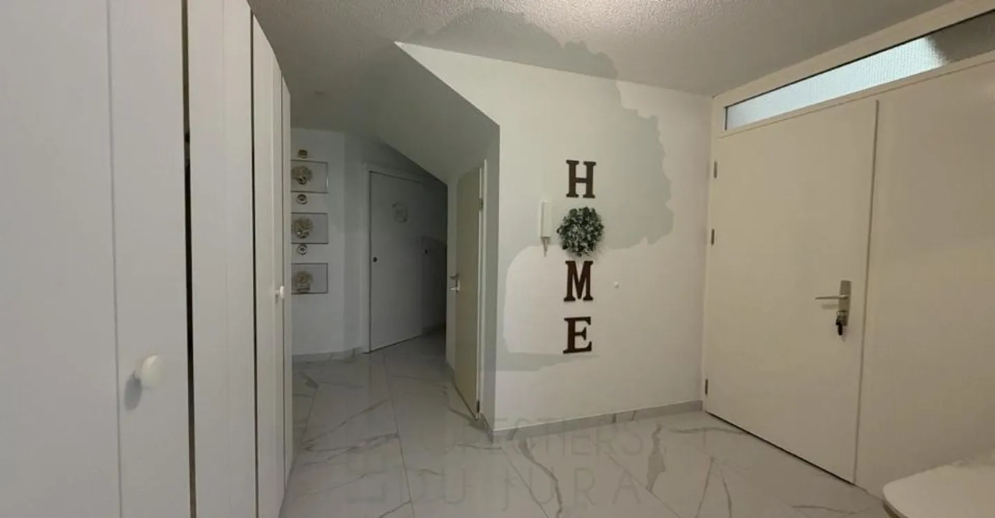 Magnifico appartamento ristrutturato di 5,5 locali con terrazza e vista - Foto 5 di 12