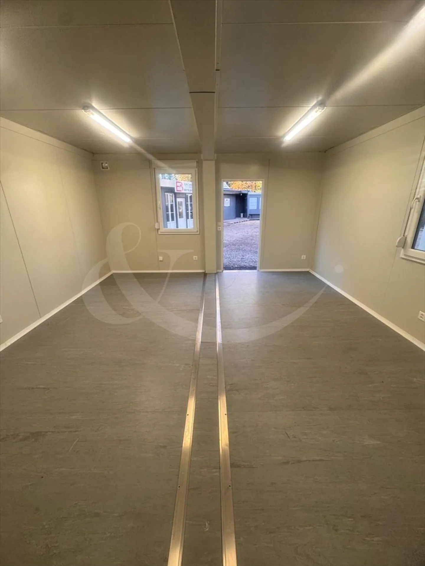 5 Av. de Pailly, Bureaux préfabriqués à louer ? 30 m², lumineux et bien situés - Photo 5 sur 7
