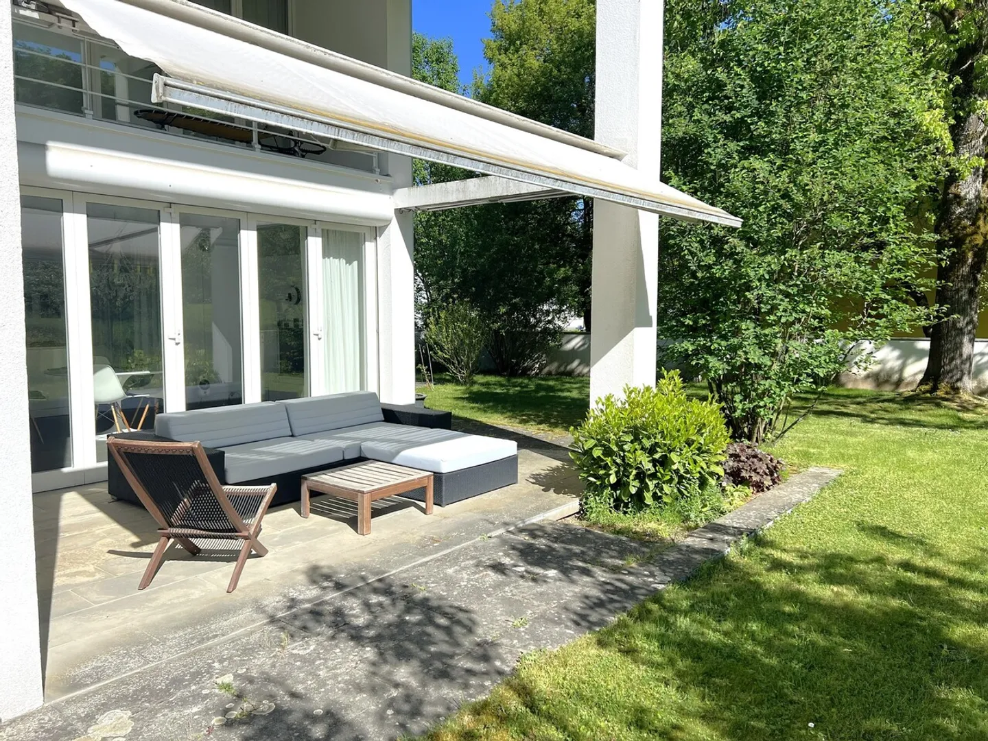 Idylle et générosité – Maison individuelle de 7 pièces avec jardin et terrasse sur le toit - Photo 15 sur 17