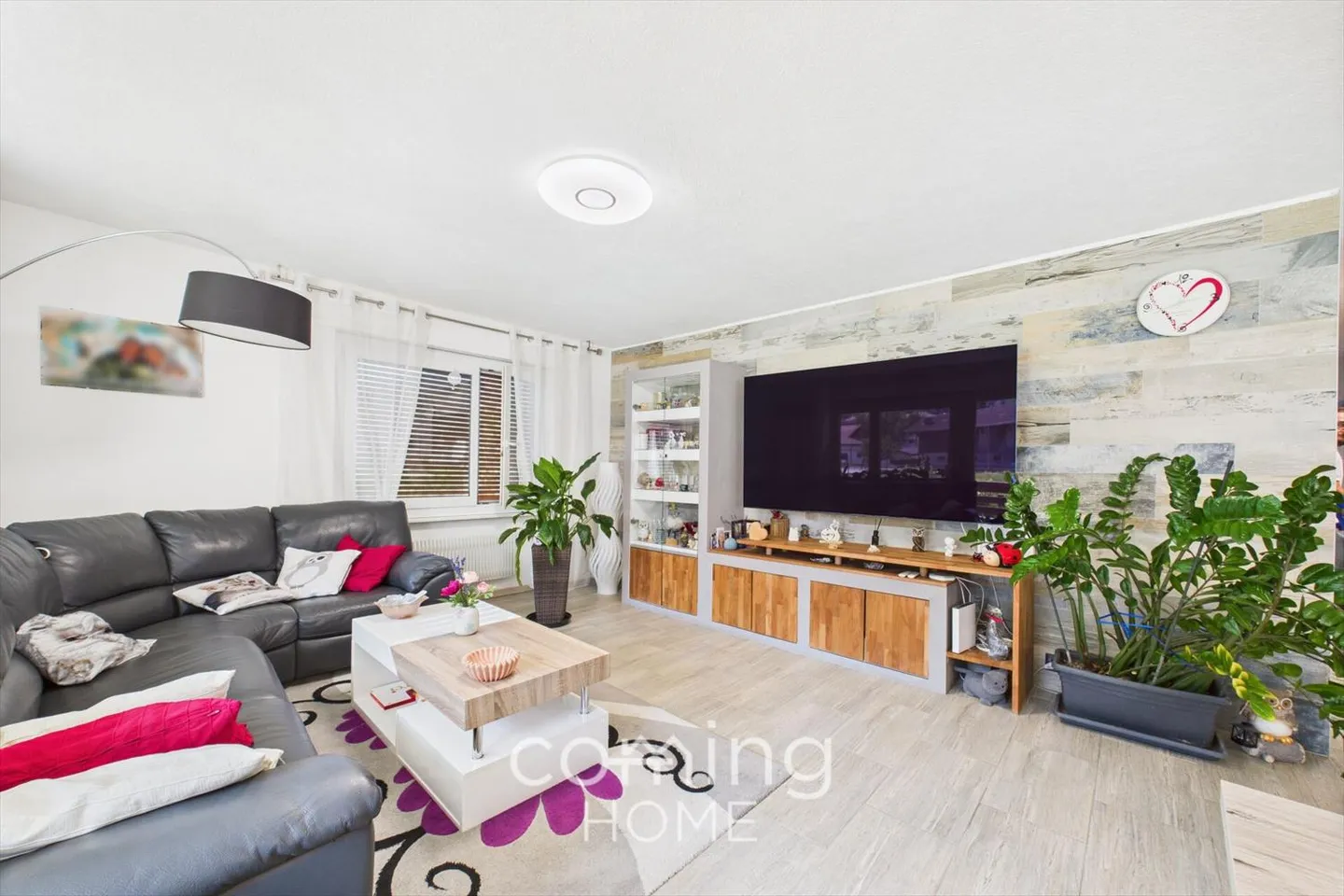 Einzigartige 5.5-Zimmer-Wohnung in Turtmann - Modern, grosszügig und perfekt gelegen - Foto 1 von 13