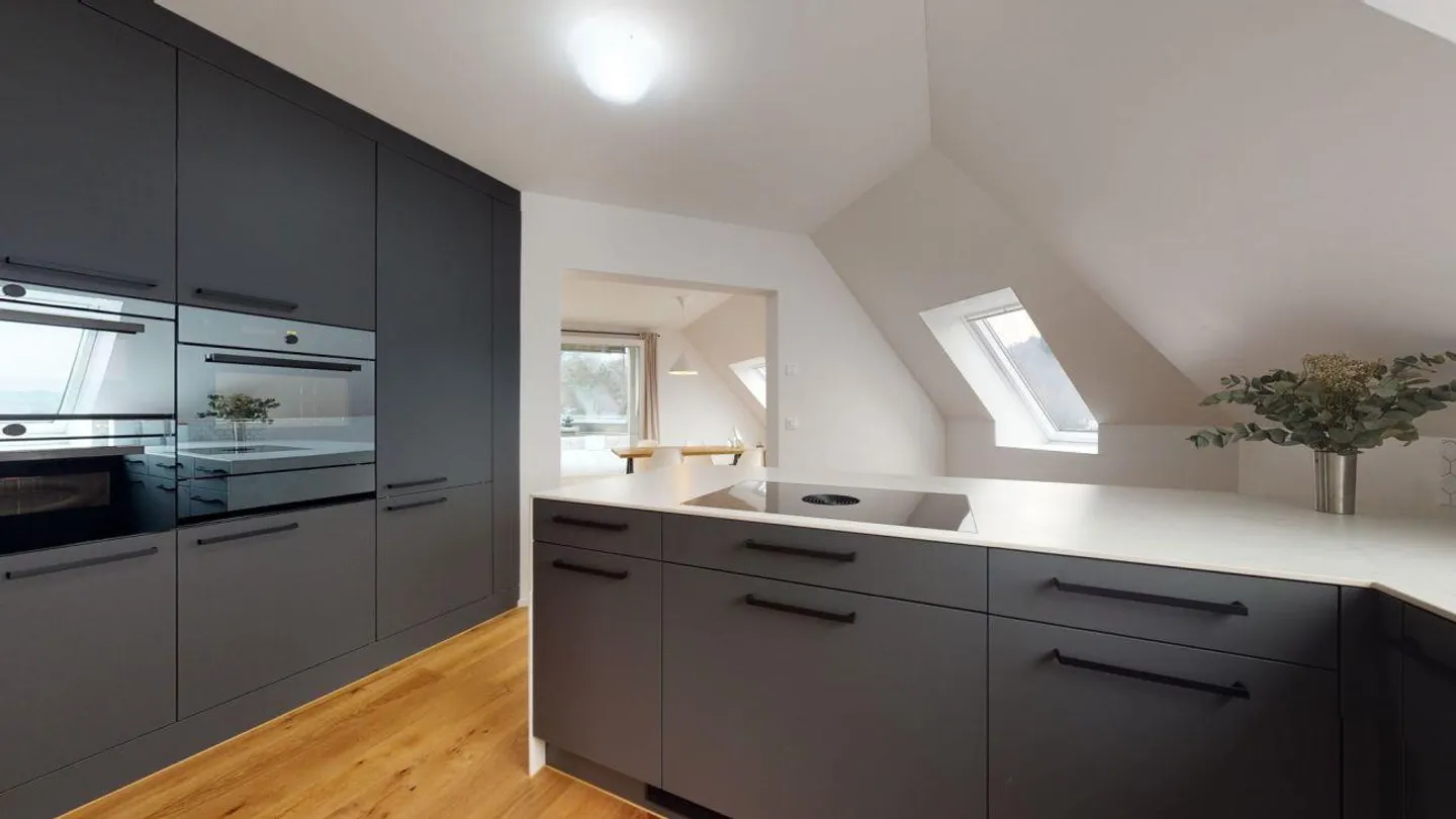 Appartamento attico esclusivo e spazioso con terrazza da sogno e ottima esposizione solare - Foto 5 di 14