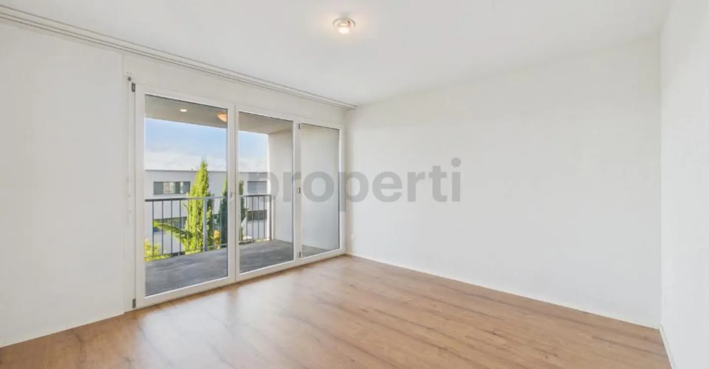Panoramic terrace with far-reaching views, modern amenities & spacious... - Photo 10 of 13
