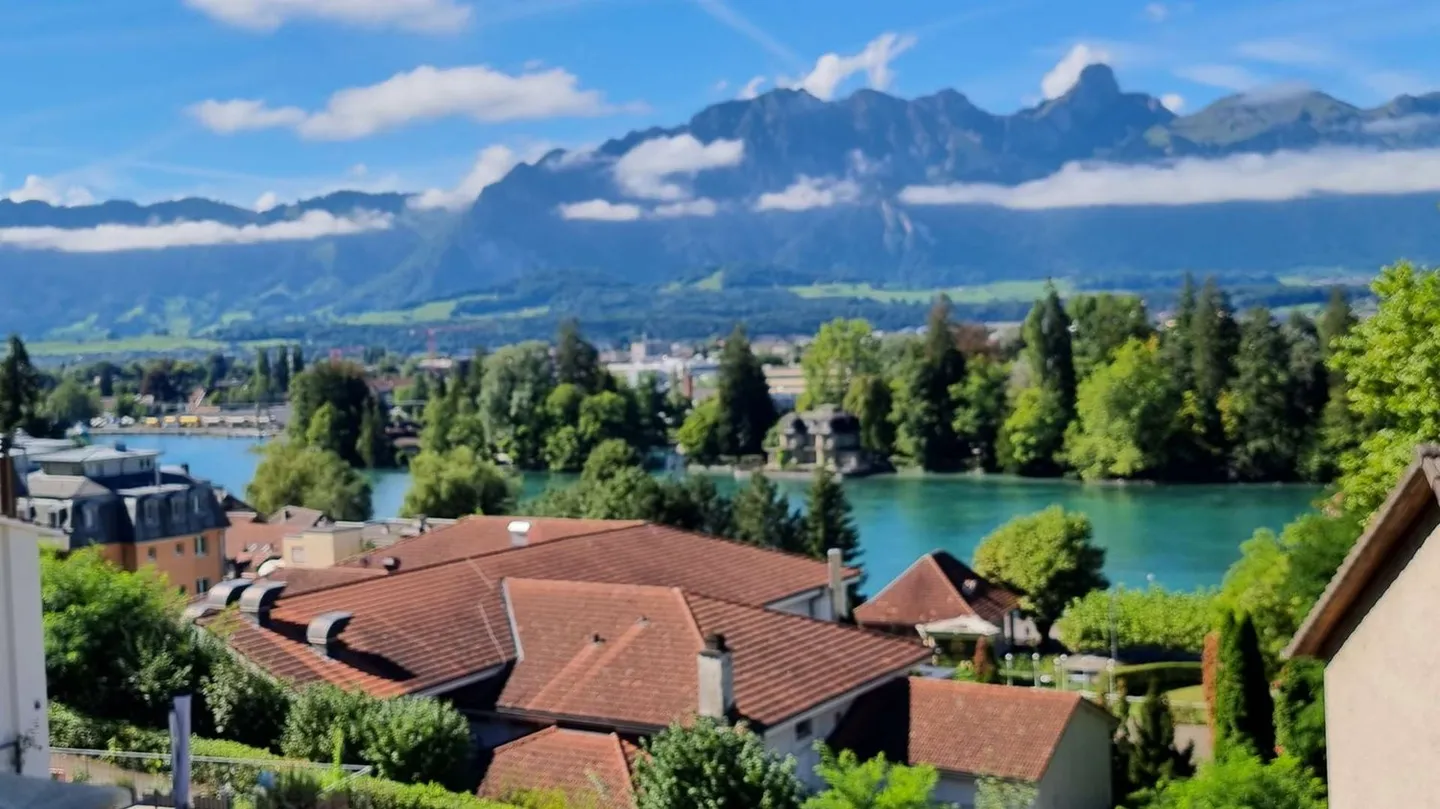 New 2-room senior apartment for sale in Thun, No. 22 on the garden floor - Photo 1 of 13