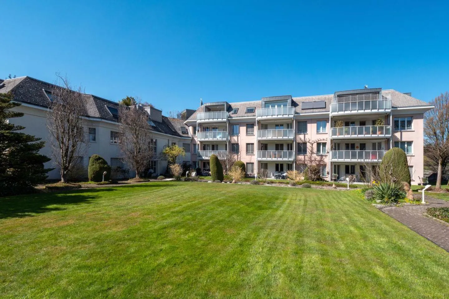 Appartamento attico esclusivo e spazioso con terrazza da sogno e ottima esposizione solare - Foto 12 di 14