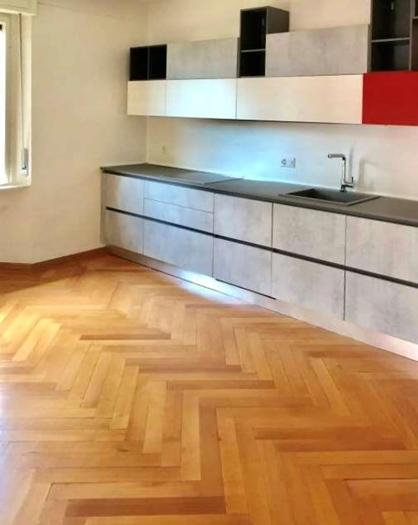 Lugano centro, appartamento attico di 5,5 locali con terrazzo - Foto 3 di 7