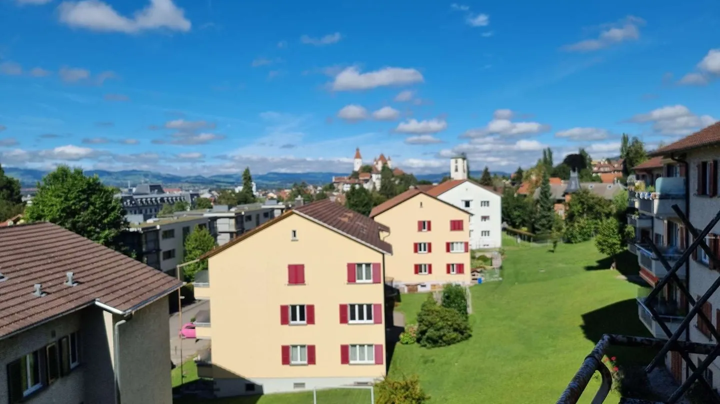 New 2-room senior apartment for sale in Thun, No. 22 on the garden floor - Photo 10 of 13