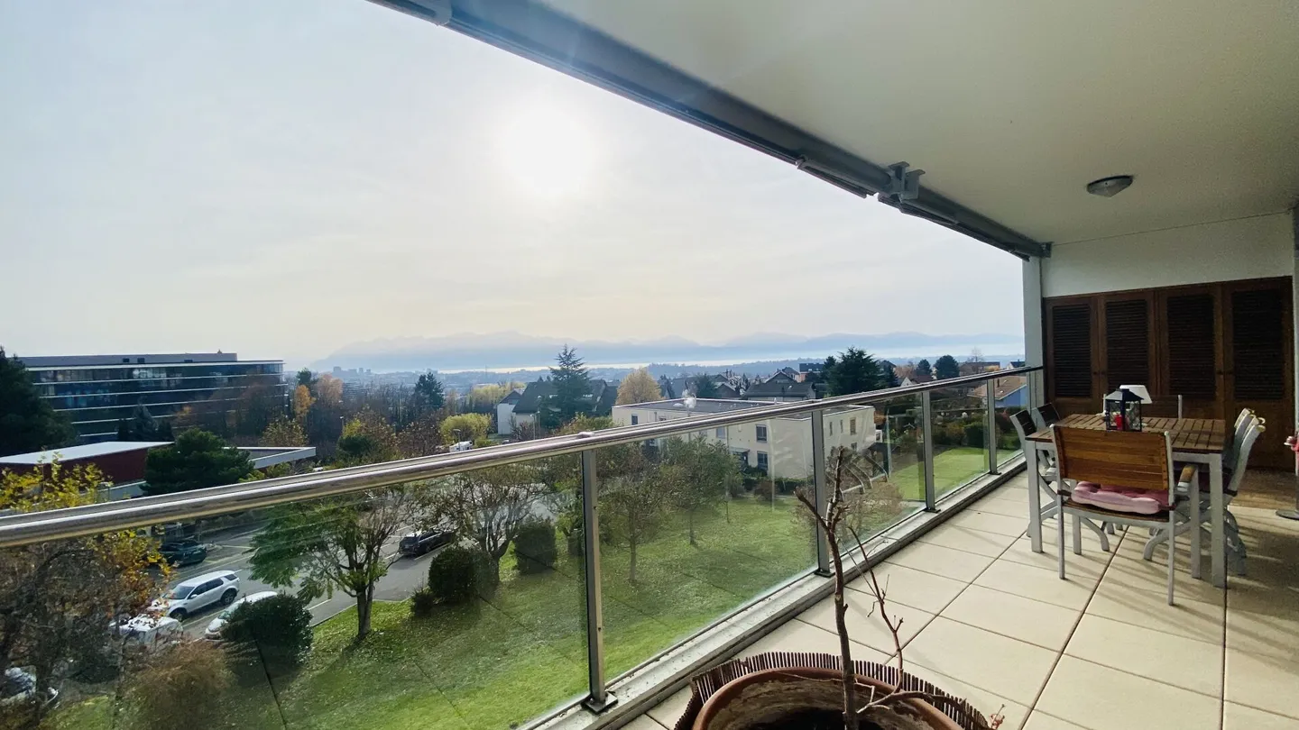 Spacieux appartement - Photo 1 sur 11