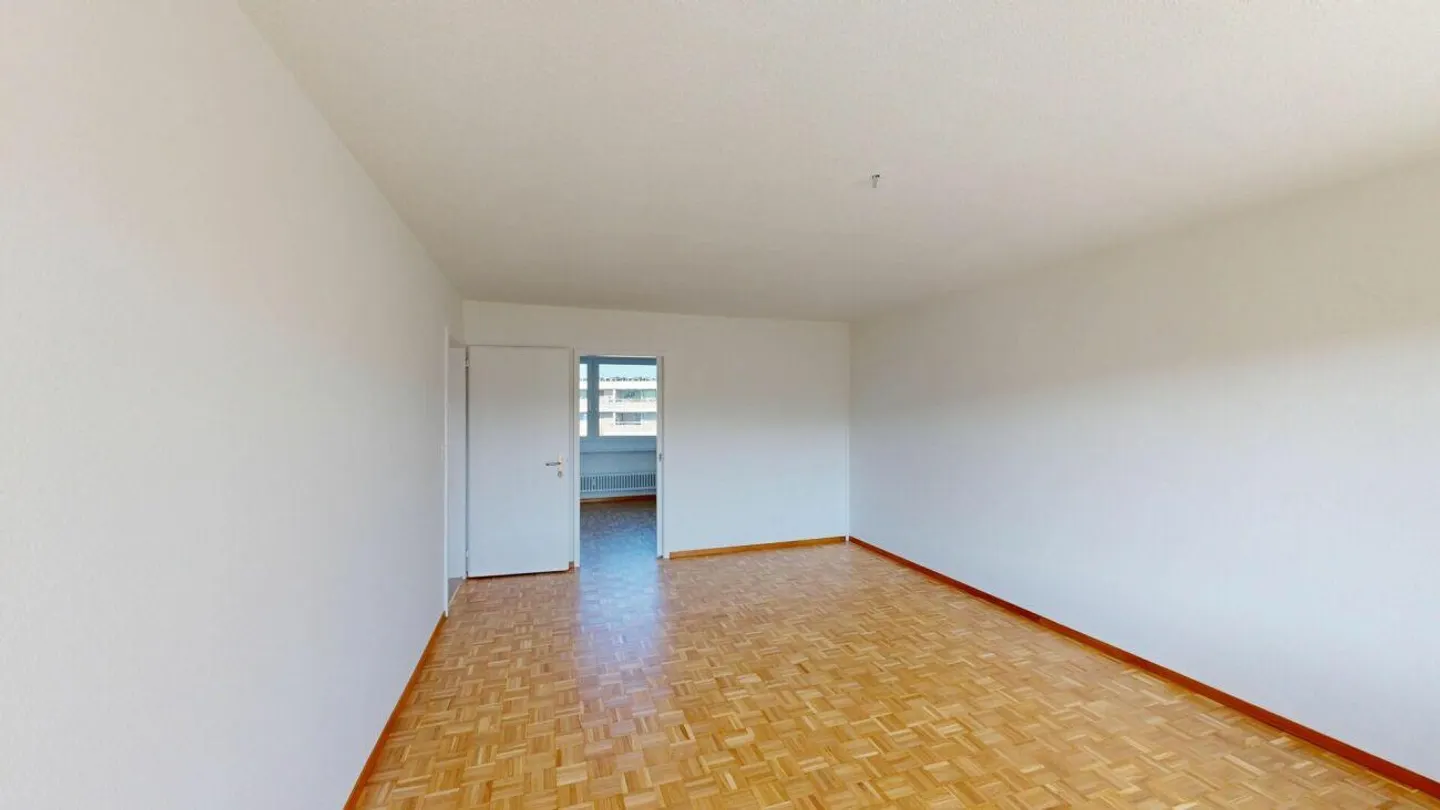 Charming 3.5 Room Apartment - Photo 6 of 11