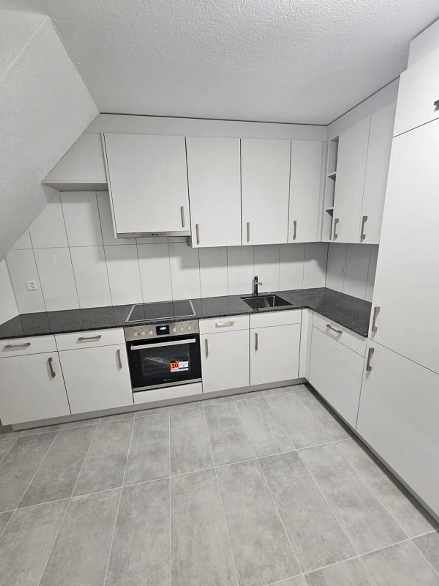 Appartamento ristrutturato, posizione ideale - Foto 2 di 7