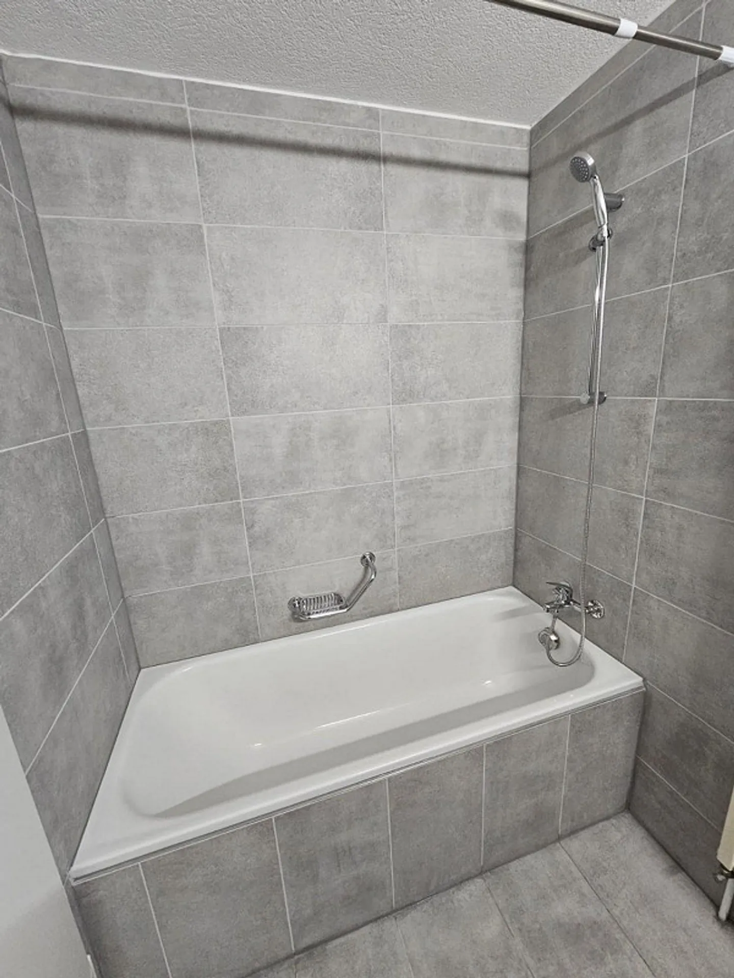 Appartamento ristrutturato, posizione ideale - Foto 3 di 7