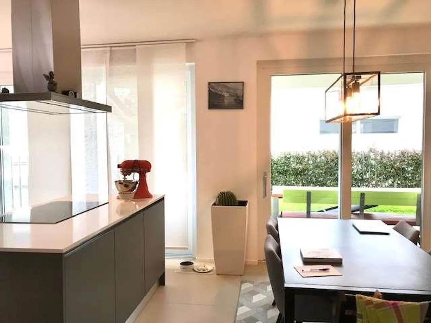Villa gemella 4,5 locali con giardino privato - Foto 3 di 13