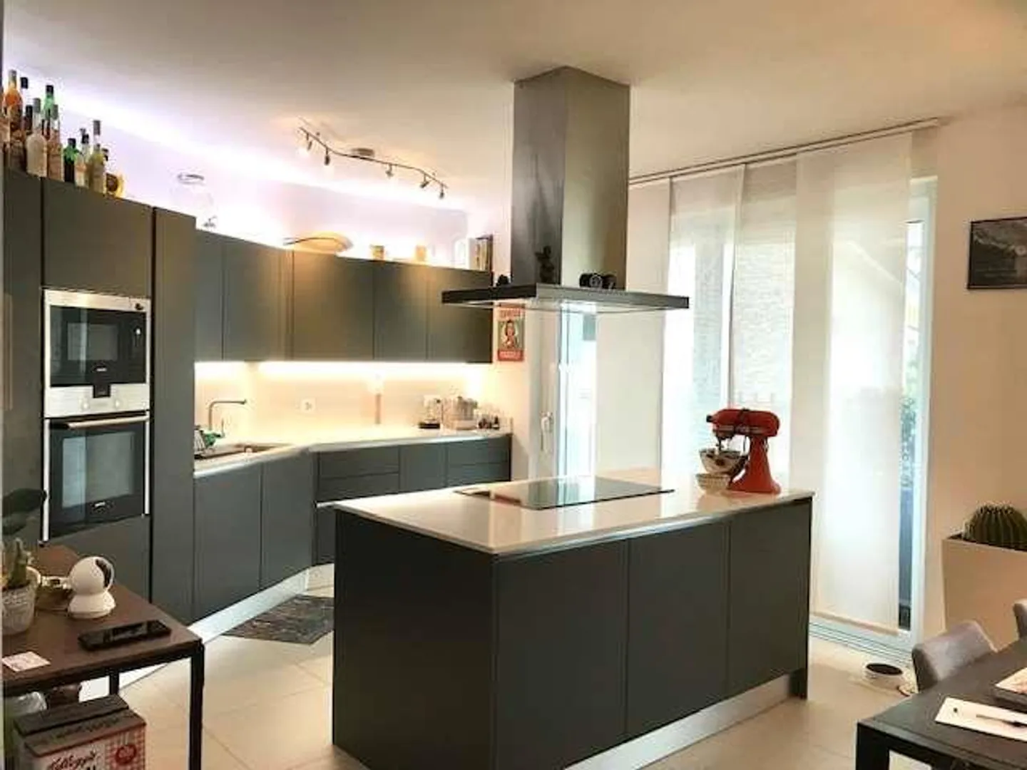 Villa gemella 4,5 locali con giardino privato - Foto 1 di 13