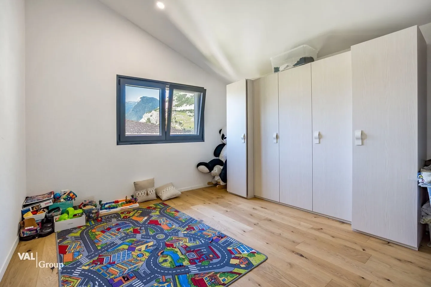 Magnificent modern villa with garden, terrace and garage - Photo 9 of 13