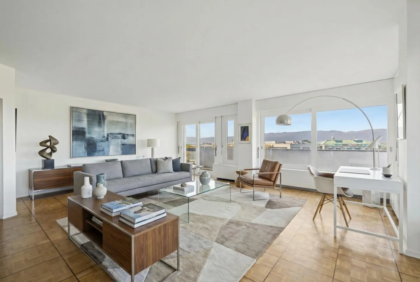 Appartement de prestige avec vue sur le lac - Photo 2 sur 6