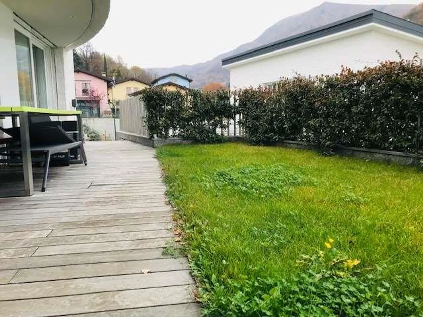Villa gemella 4,5 locali con giardino privato - Foto 13 di 13