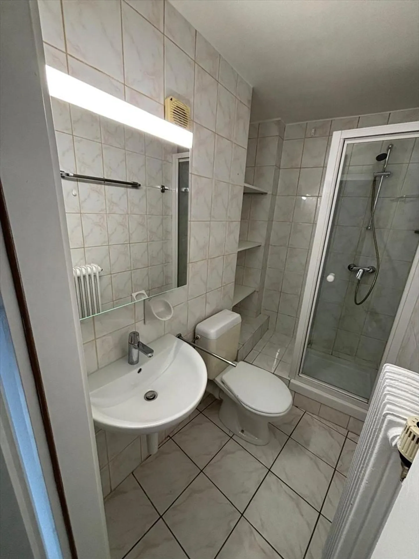 studio au centre ville de Fribourg - Photo 3 of 5