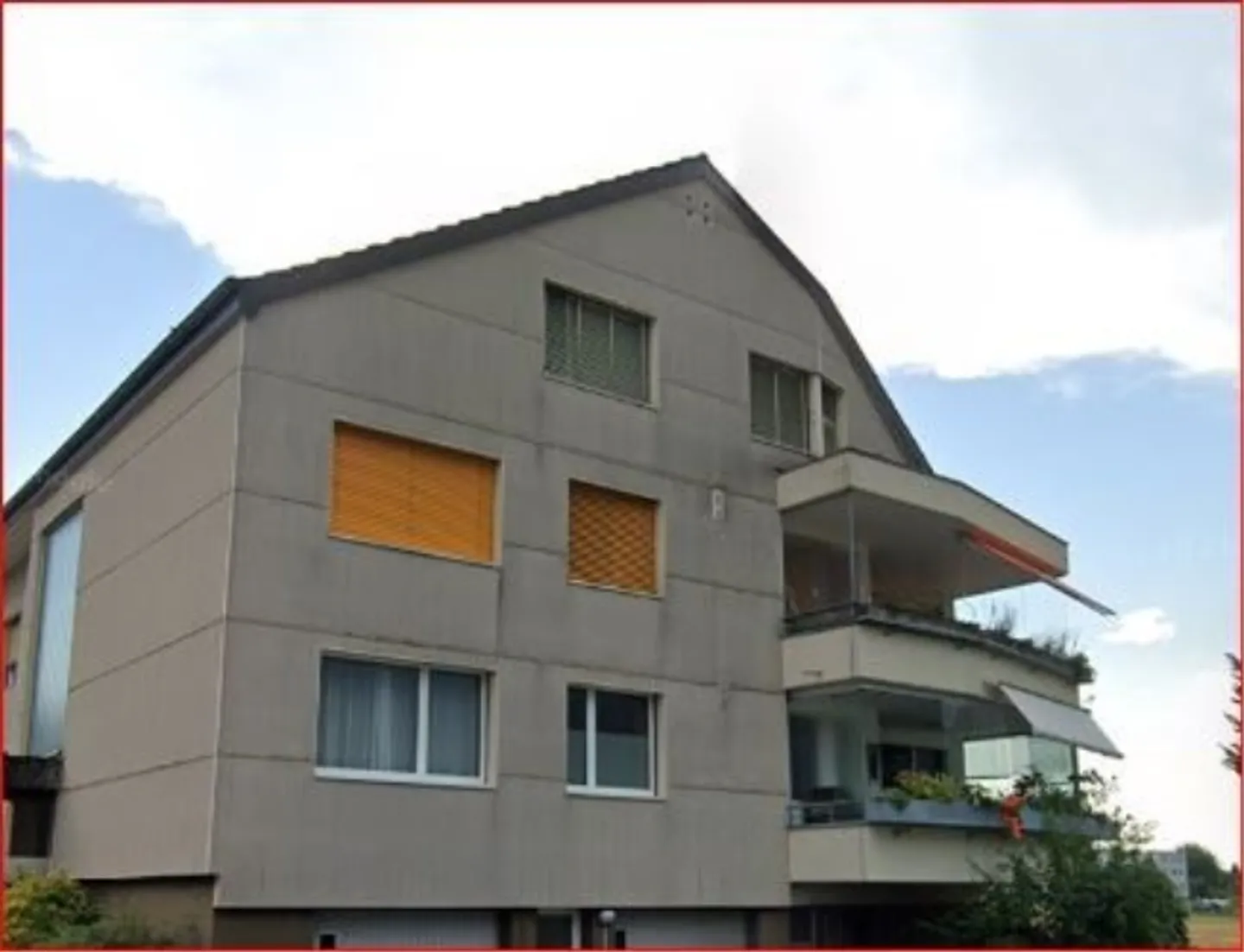 *2.5-room apartment* - Photo 2 of 3