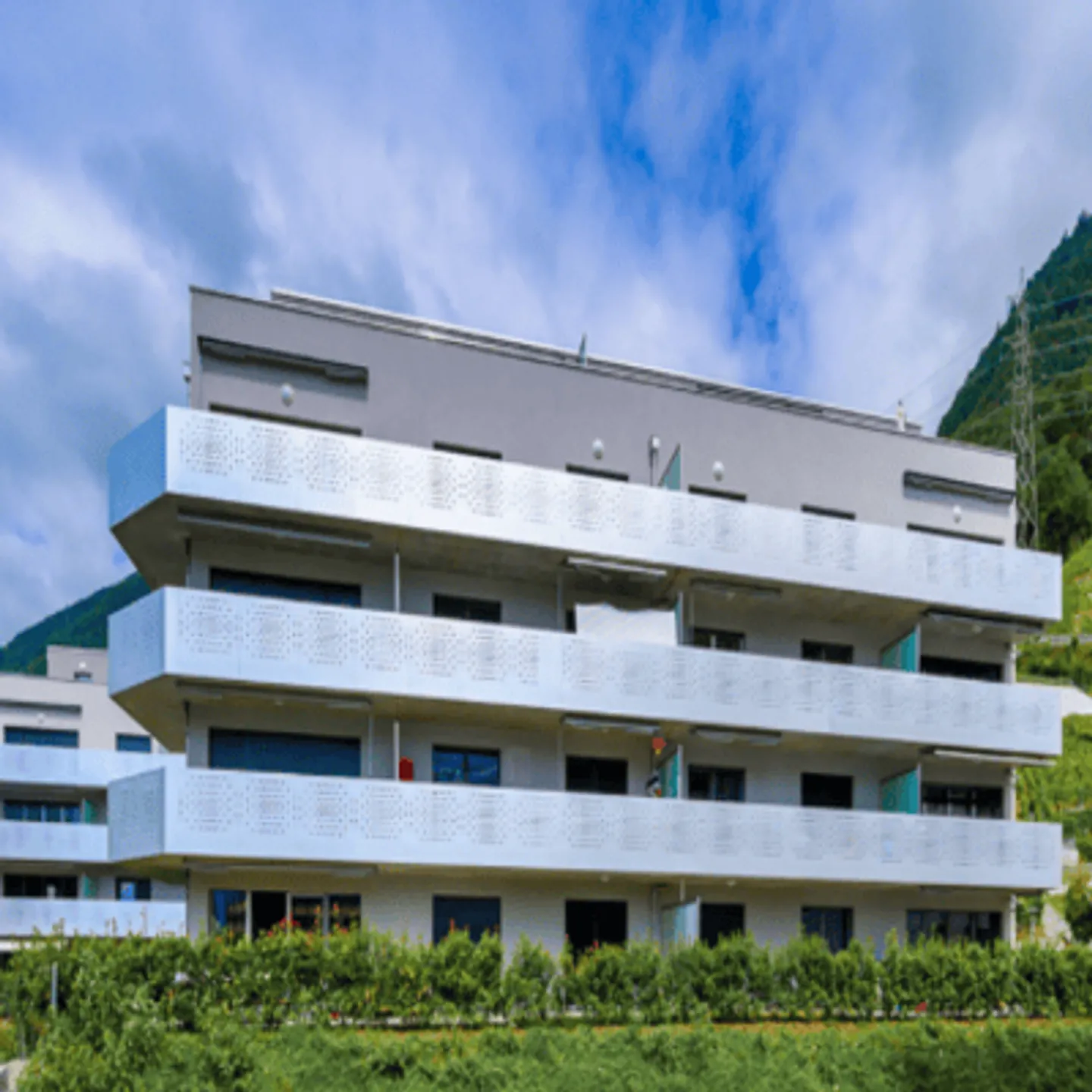 Schöne 2,5-Zimmer-Wohnung im 4. Stock mit Balkon - Foto 1 von 1
