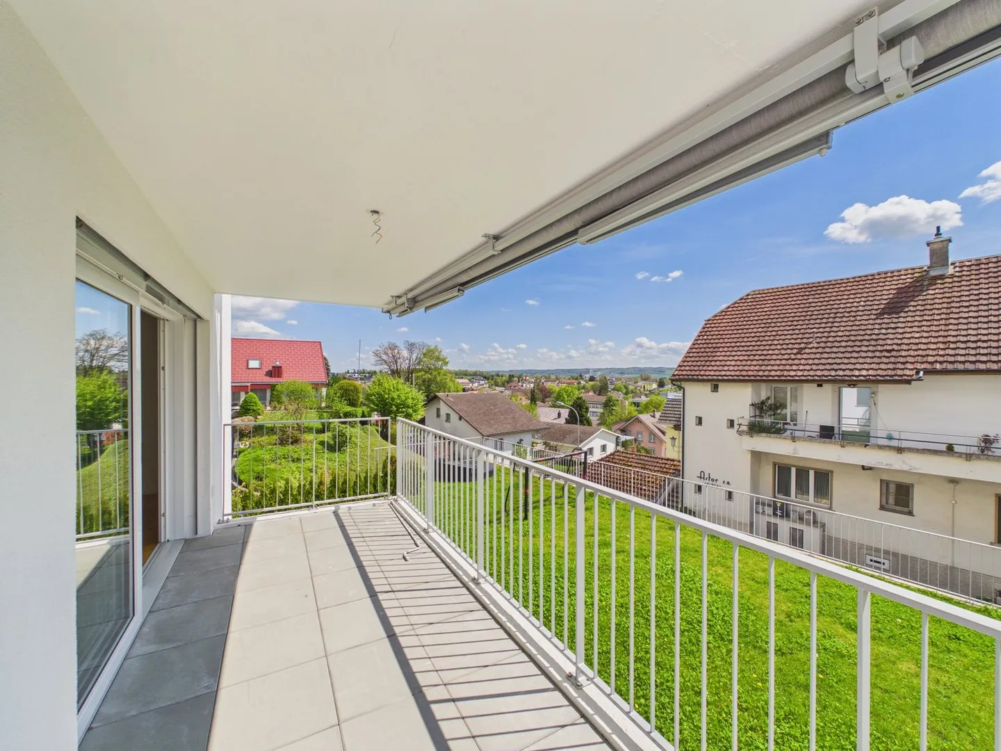 Moderne Wohnung mit Alpenblick - Foto 1 von 13