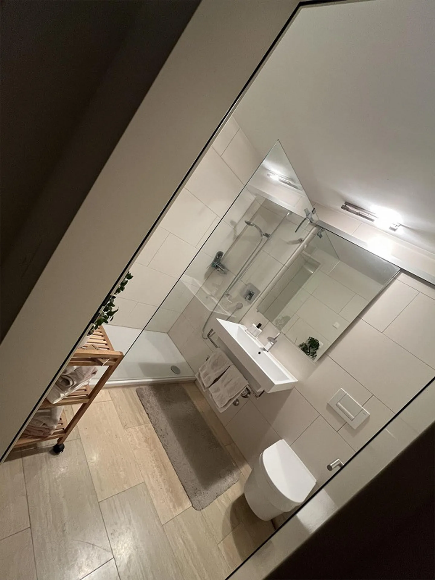 Moderne 2 Zimmer-Wohnung mit Seeblick in Meilen - Photo 3 of 6