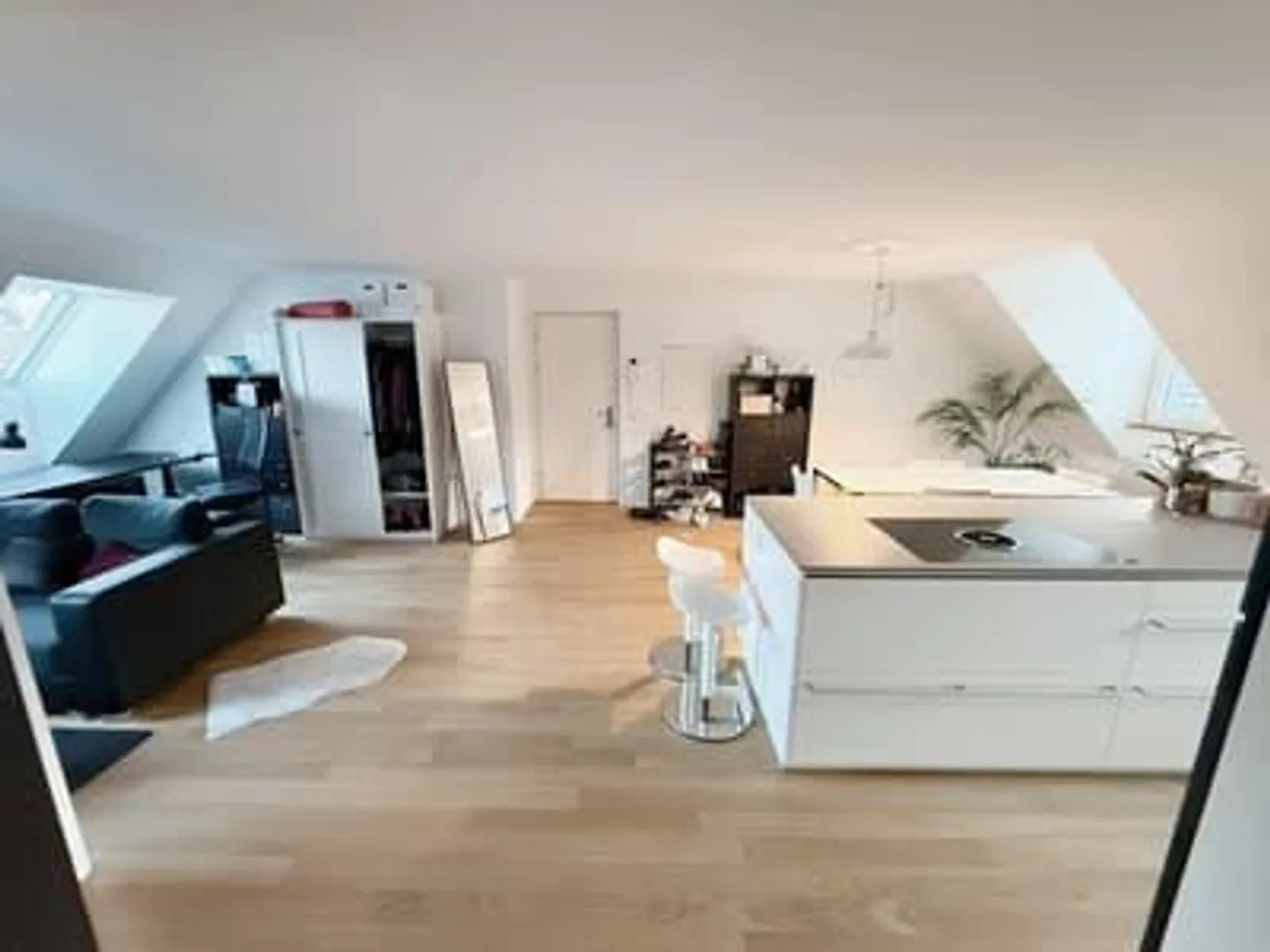 Modern 2.5-room apartment at Kornhausplatz in Bern - Photo 3 of 9