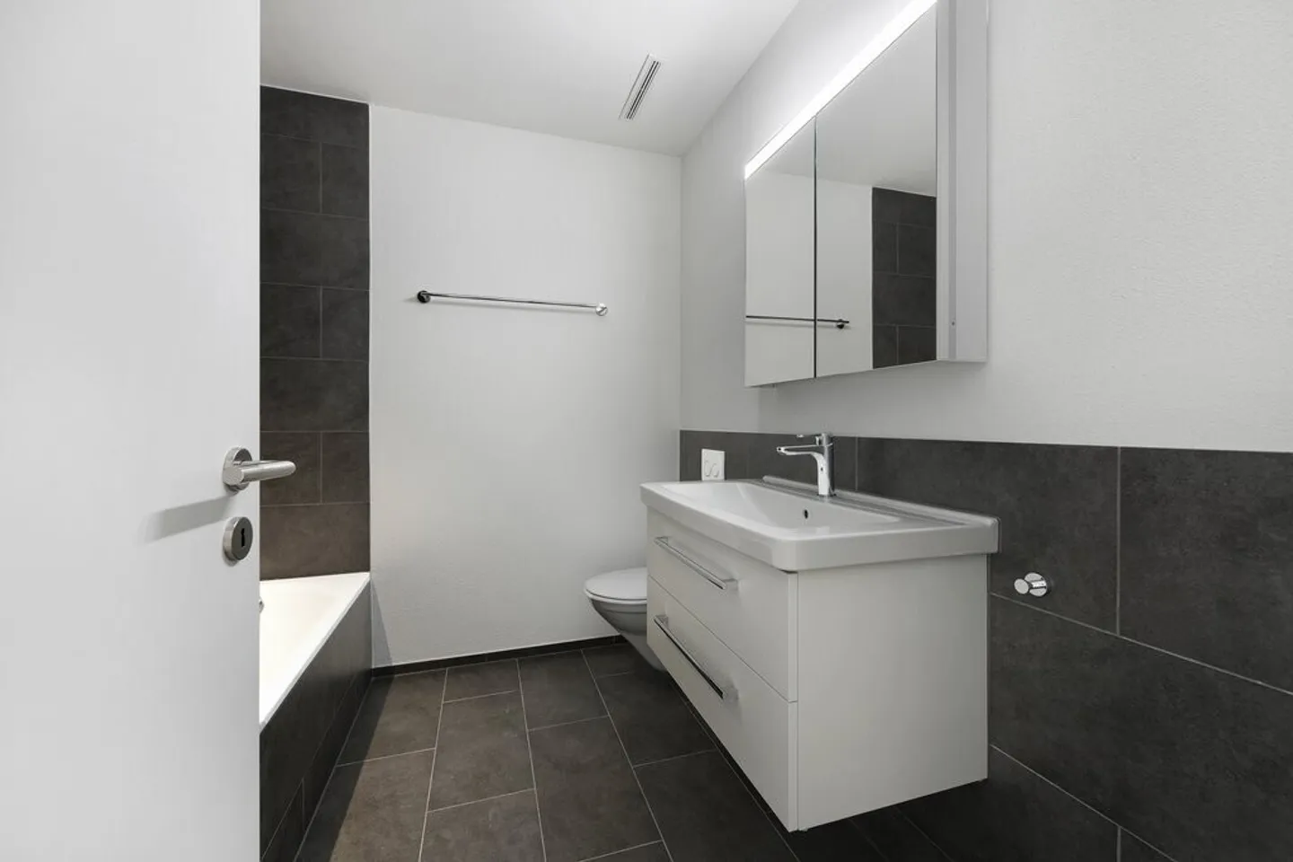 Your new apartment - Photo 5 of 6