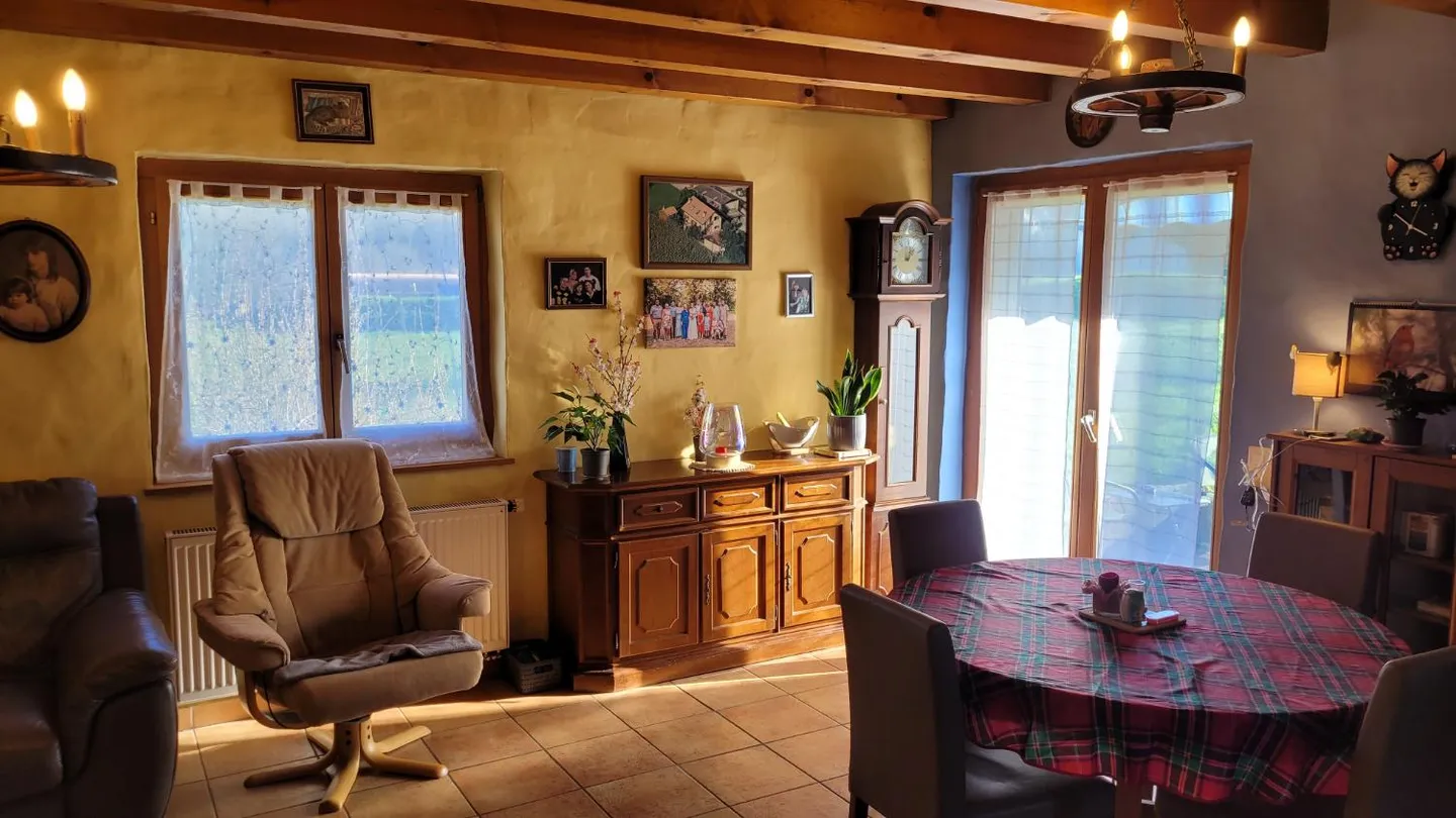 Villa with 9 rooms - Photo 14 of 17