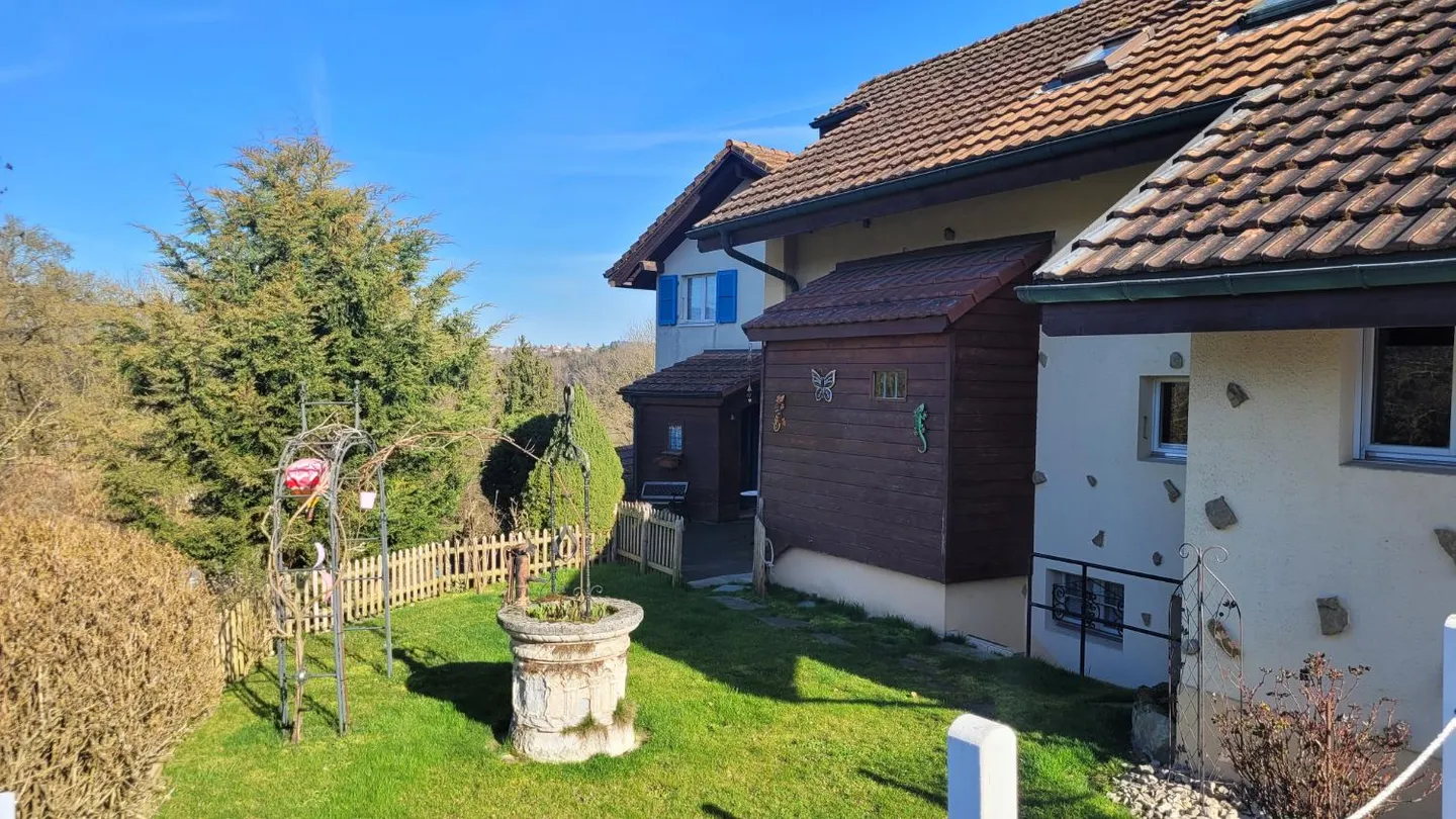 Villa with 9 rooms - Photo 17 of 17