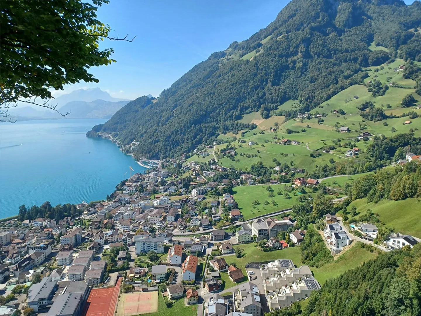 Appartement exclusif de 4,5 pièces avec ventilation de confort, grande terrasse - Photo 5 sur 13