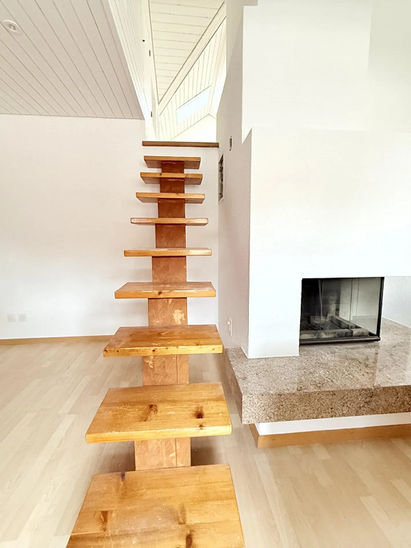 Appartamento loft duplex appena ristrutturato nel centro di Amriswil - Foto 5 di 7