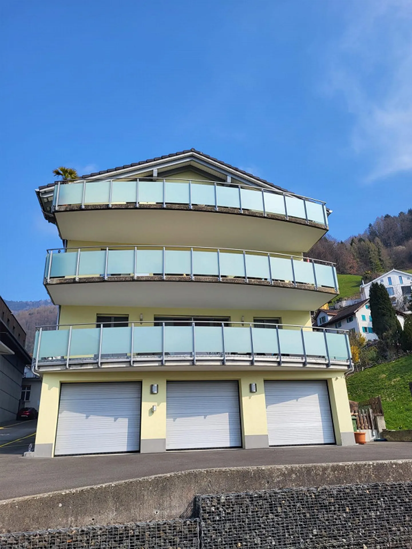 Appartement exclusif de 4,5 pièces avec ventilation de confort, grande terrasse - Photo 11 sur 13