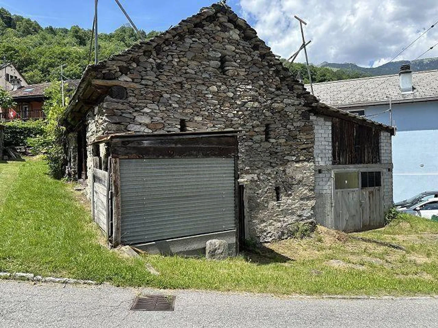 Progetto di costruzione approvato per una casa di 4 locali in una posizione tranquilla e soleggiata ... - Foto 2 di 15