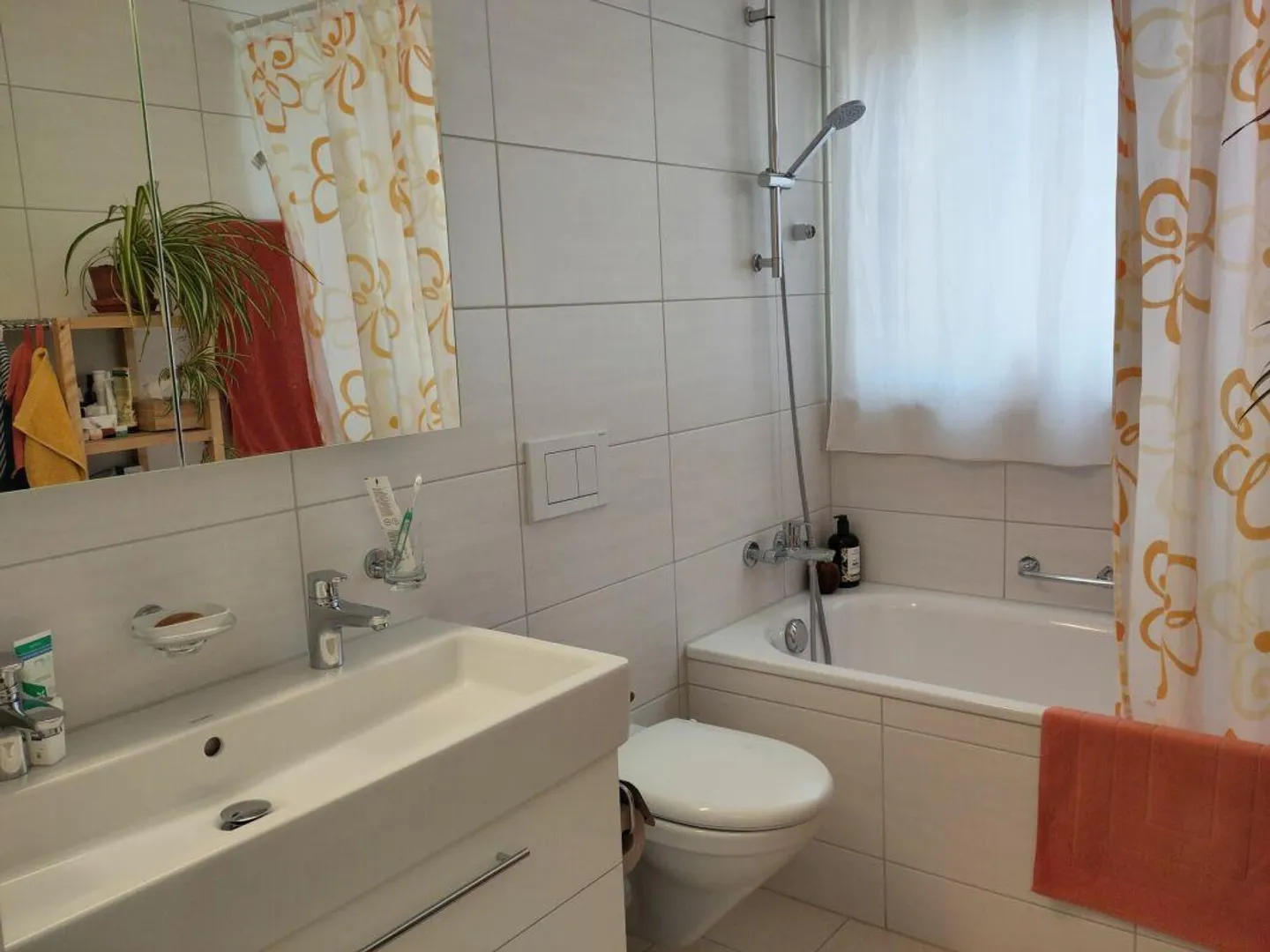 Appartement 4,5 pièces : "Votre nouveau chez-vous : moderne, très ensoleillé et calme, situé au centre." - Photo 8 sur 13