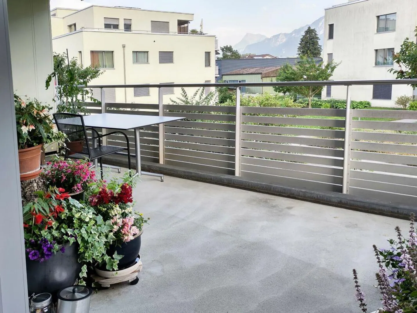 Appartement 4,5 pièces : "Votre nouveau chez-vous : moderne, très ensoleillé et calme, situé au centre." - Photo 10 sur 13