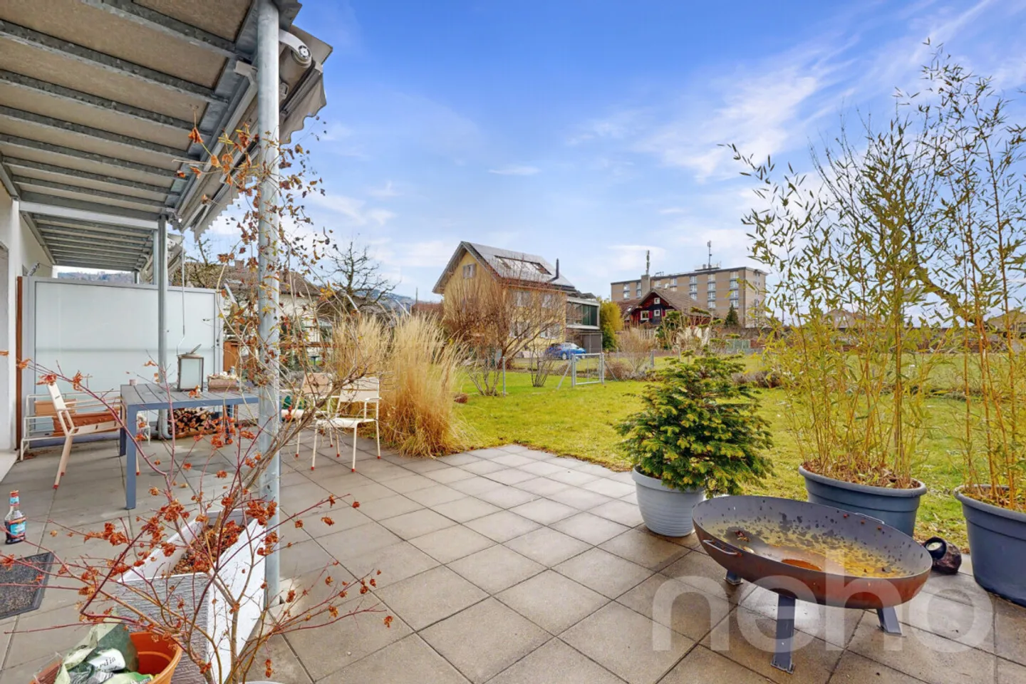 Family-friendly semi-detached house with garden and Niesen view - Photo 3 of 12