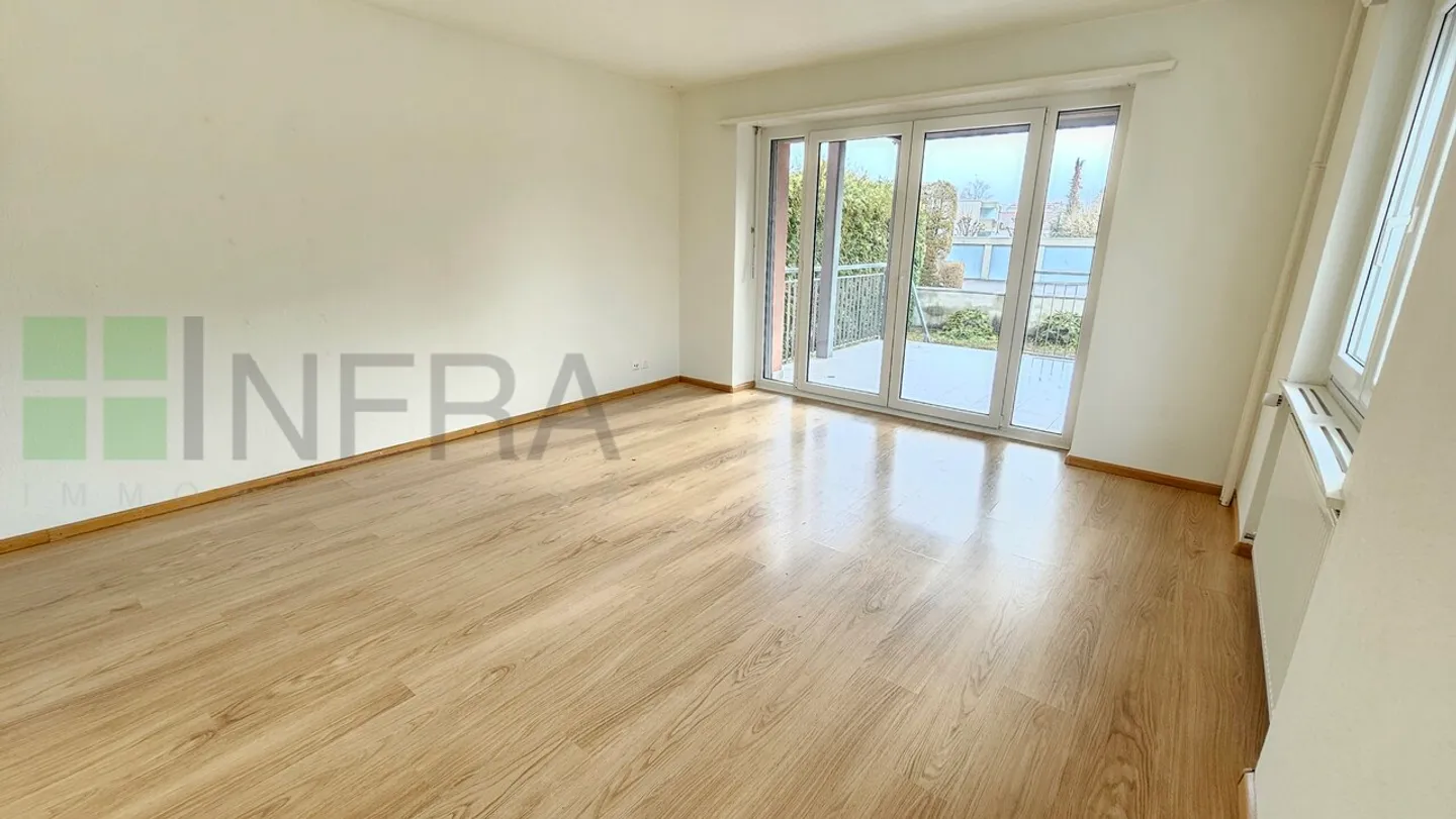 Beautiful 3-room apartment with private garden and terrace - Photo 4 of 12