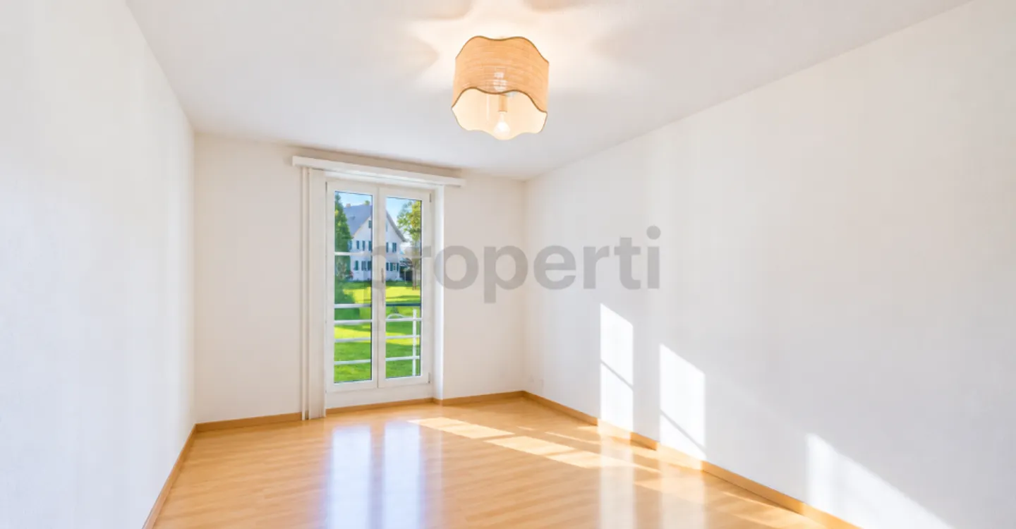 Renovierung im Jahr 2016, vielseitige Raumaufteilung & familienfreundliche Lage! - Photo 7 of 9