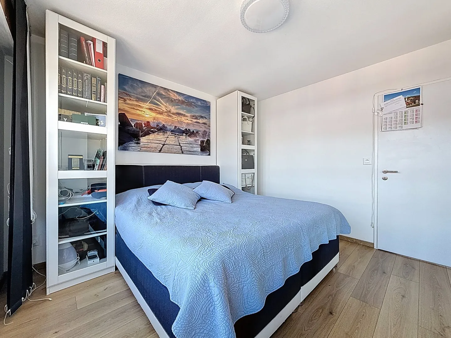 Ampio appartamento di 5,5 stanze in stile contemporaneo con luminoso giardino d'inverno - Foto 7 di 11