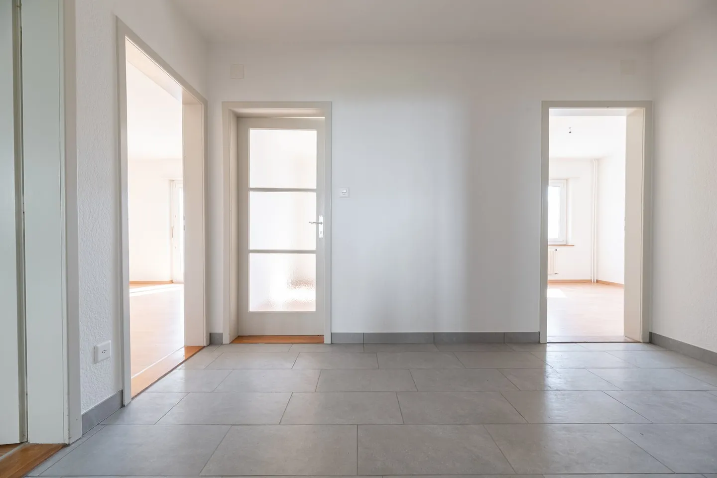 Appartement situé dans un petit bâtiment de 3 étages - Photo 4 sur 12