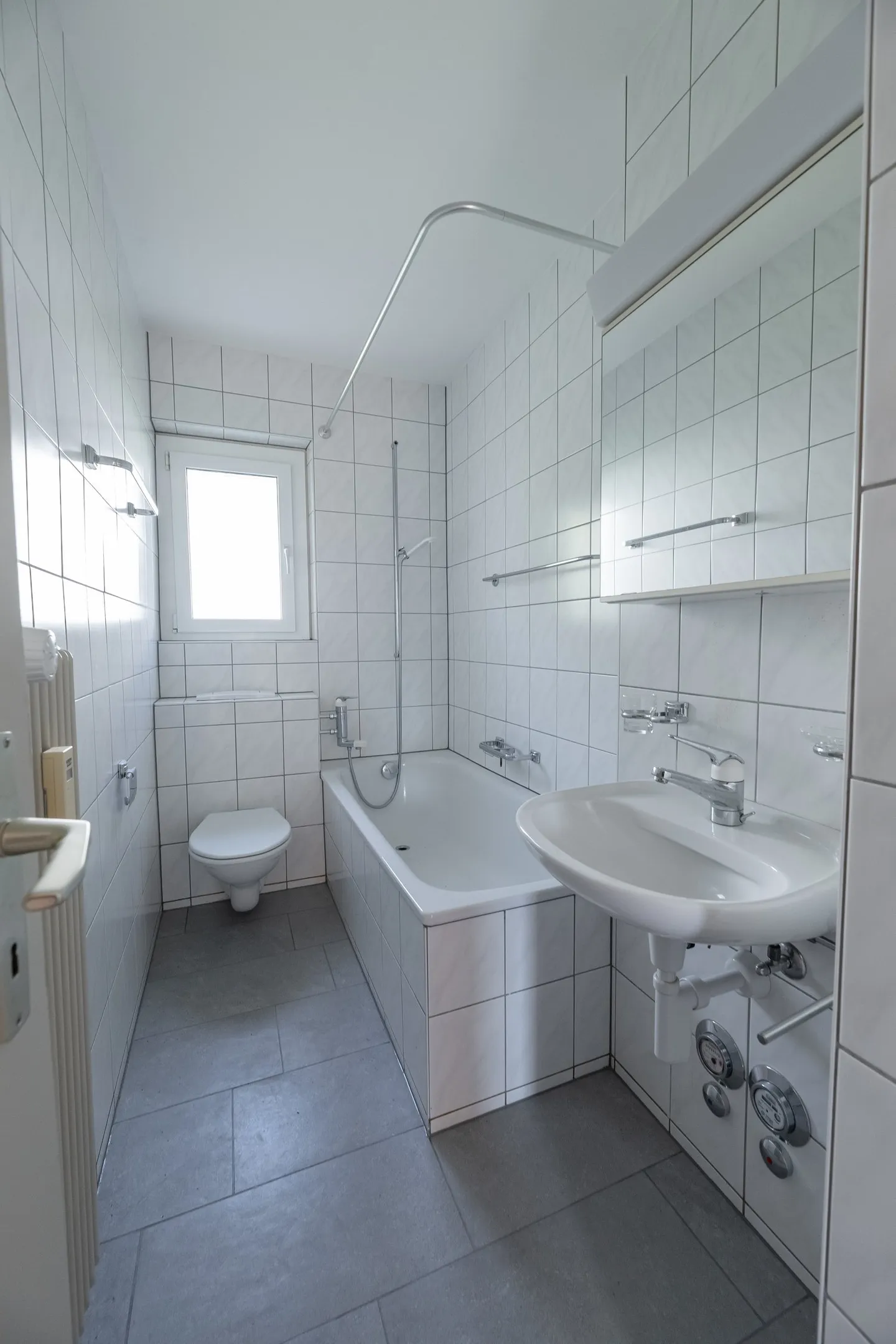 Appartement situé dans un petit bâtiment de 3 étages - Photo 6 sur 12